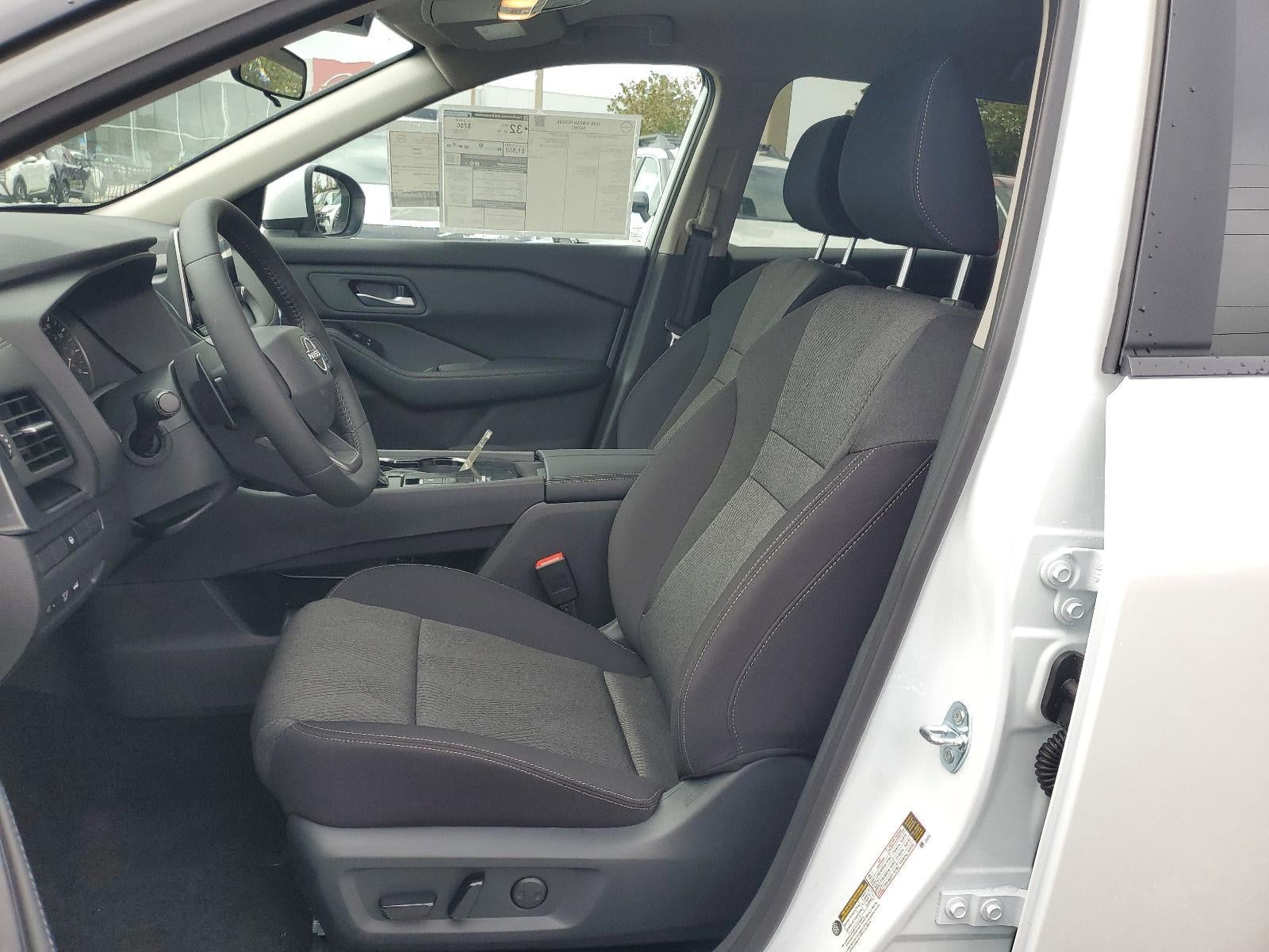 2026 Nissan Rogue FWD SV *Ltd Avail*