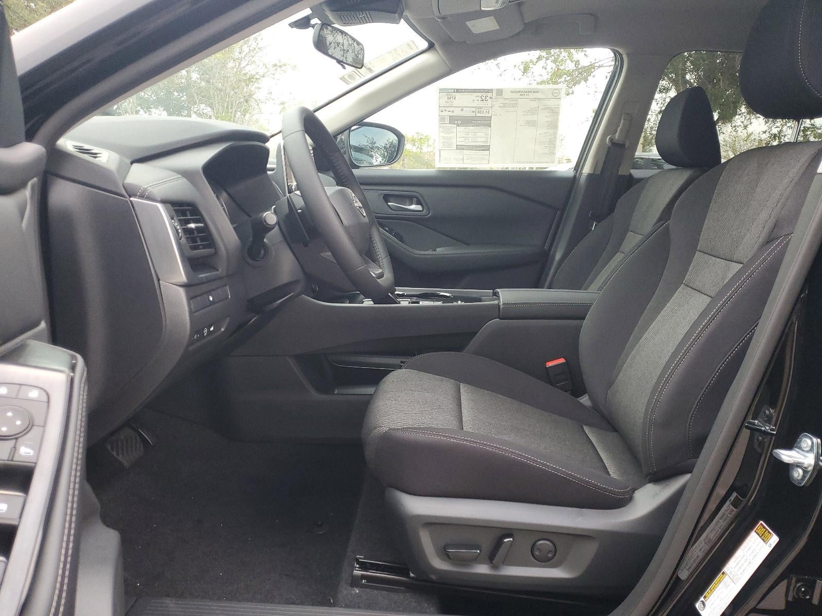 2026 Nissan Rogue FWD SV *Ltd Avail*