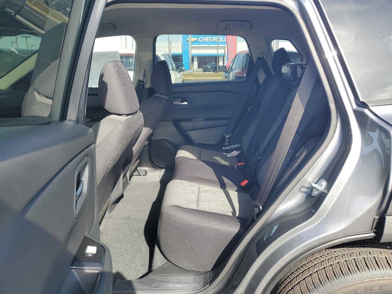 2026 Nissan Rogue FWD SV *Ltd Avail*