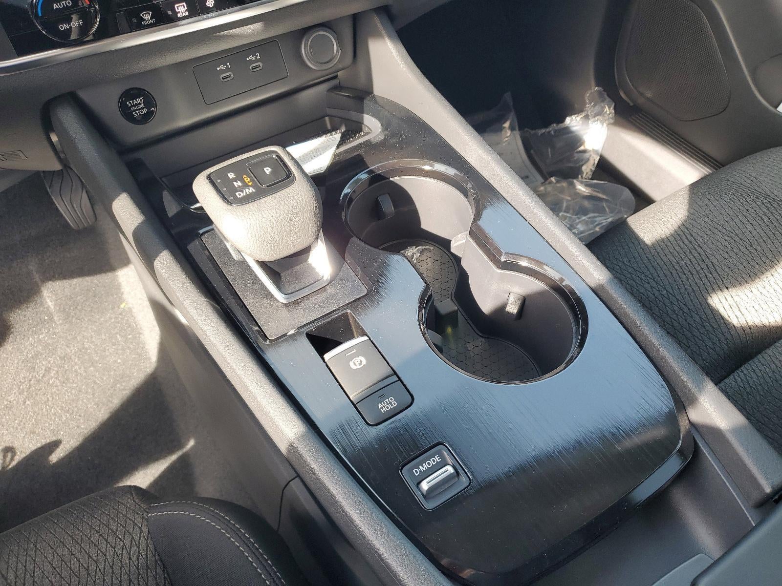 2026 Nissan Rogue FWD SV *Ltd Avail*