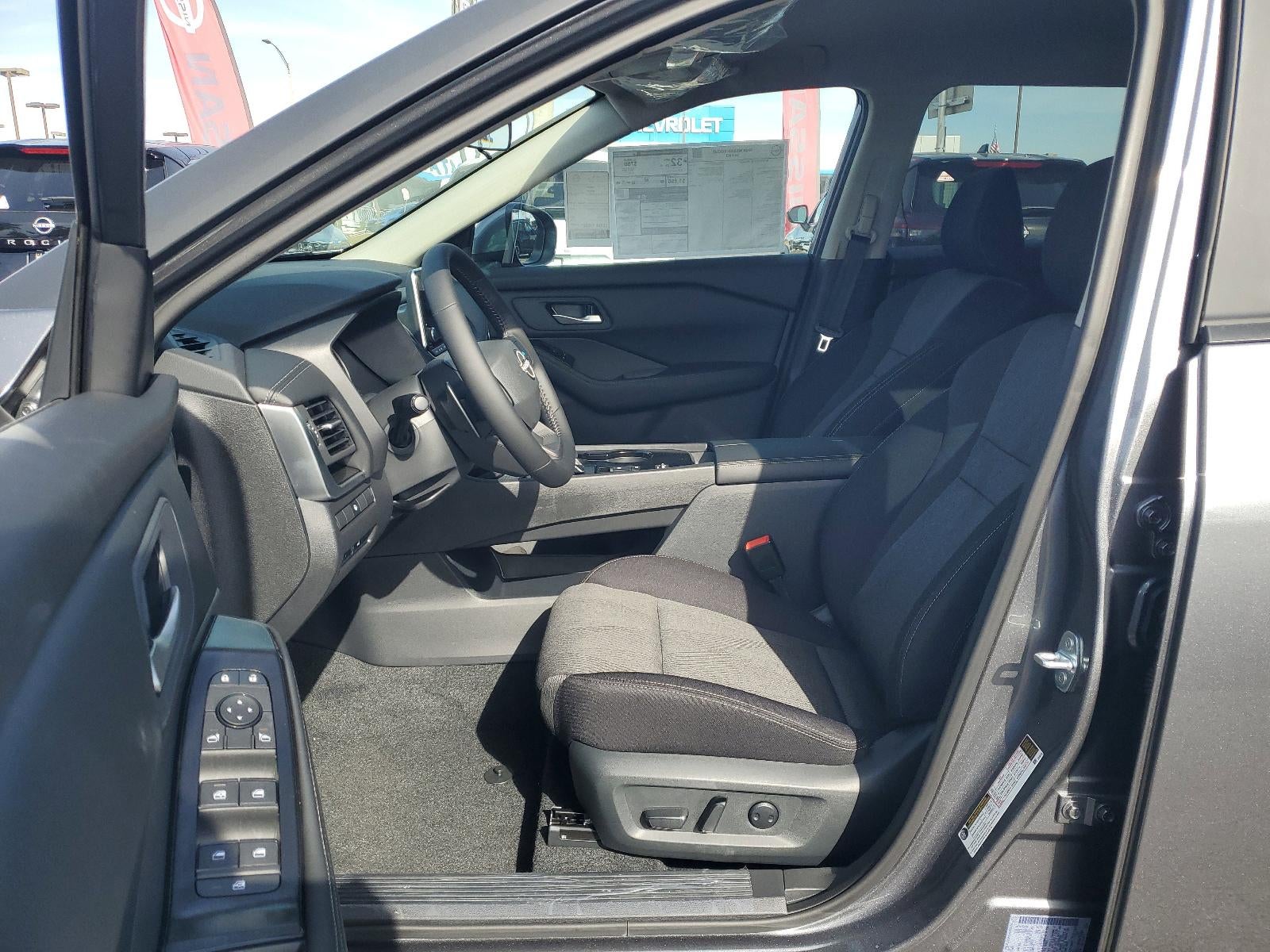 2026 Nissan Rogue FWD SV *Ltd Avail*