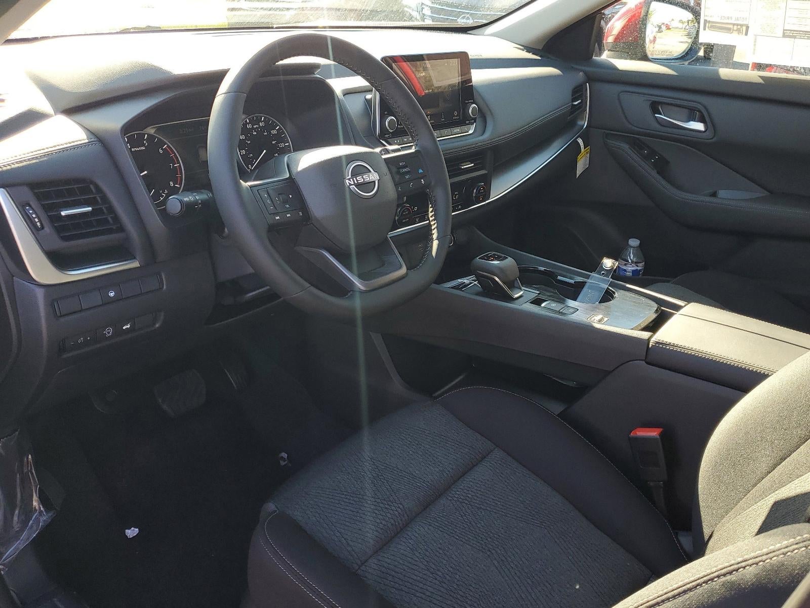 2026 Nissan Rogue FWD SV *Ltd Avail*