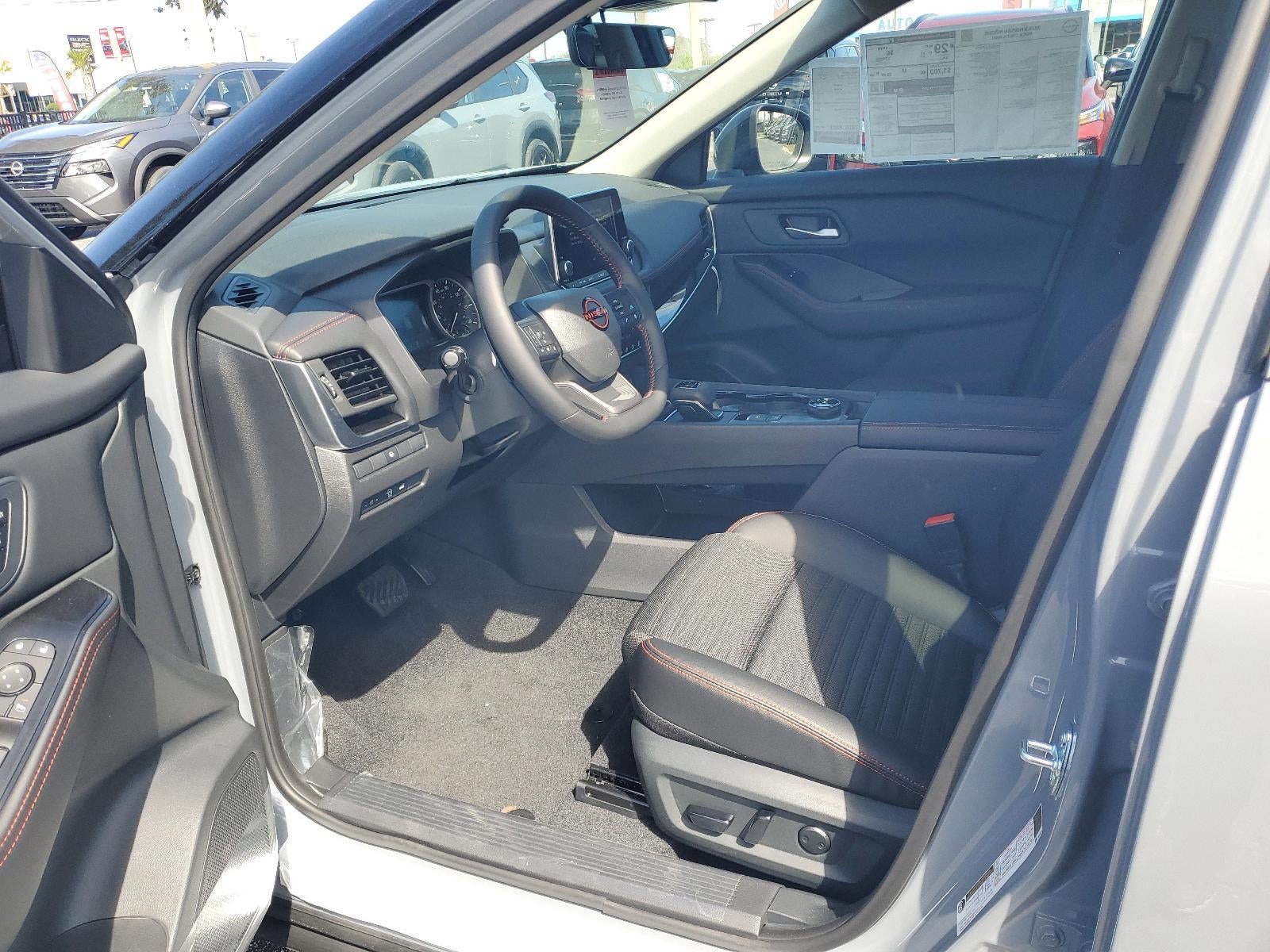 2026 Nissan Rogue 2026.5 AWD Rock Creek