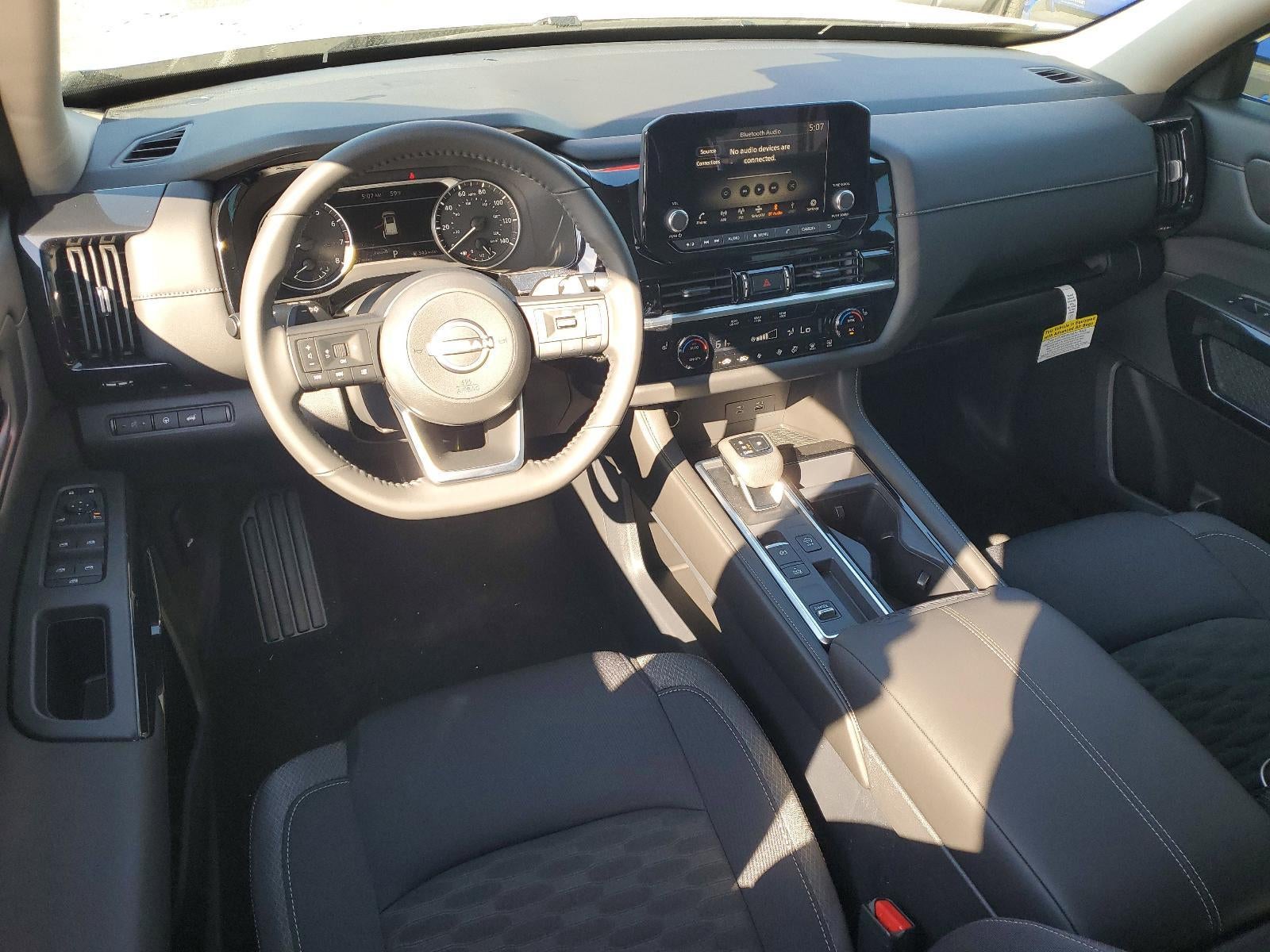 2025 Nissan Pathfinder SV 2WD