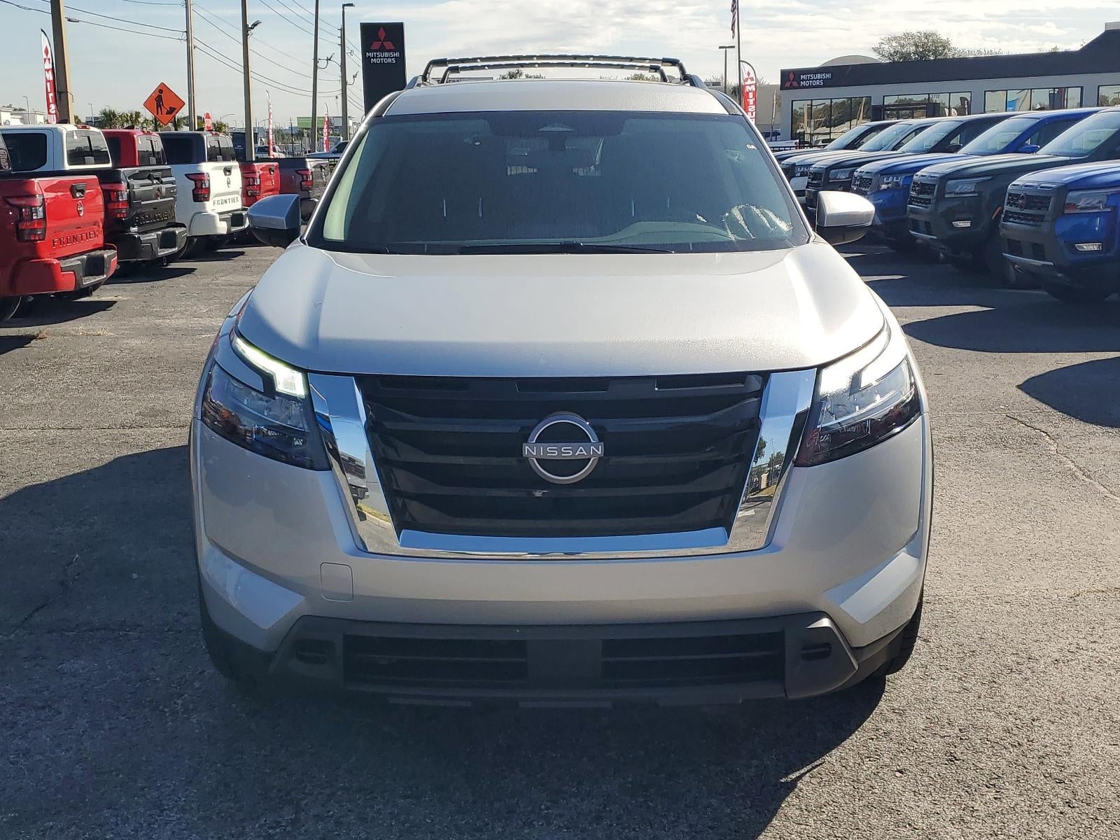 2025 Nissan Pathfinder SV 2WD