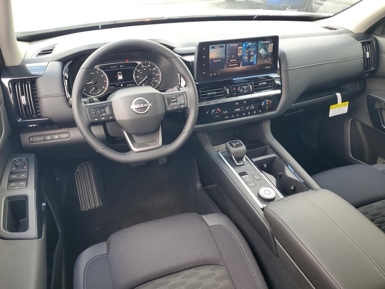 2026 Nissan Pathfinder SV 4WD