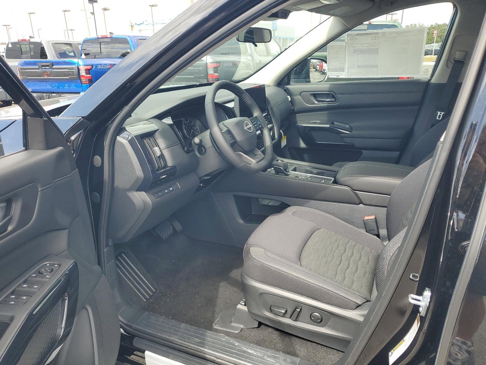 2026 Nissan Pathfinder SV 2WD