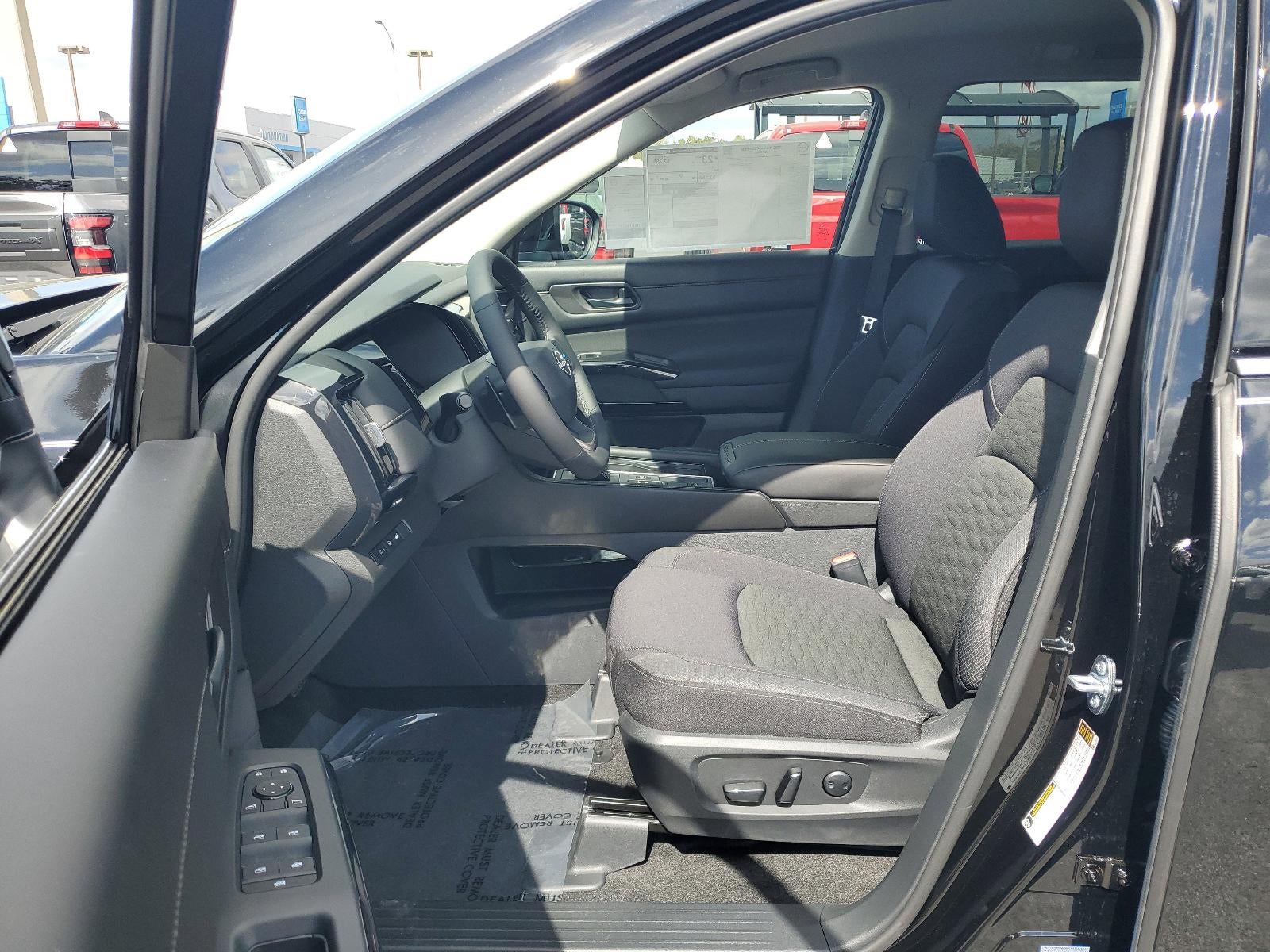 2026 Nissan Pathfinder SV 2WD