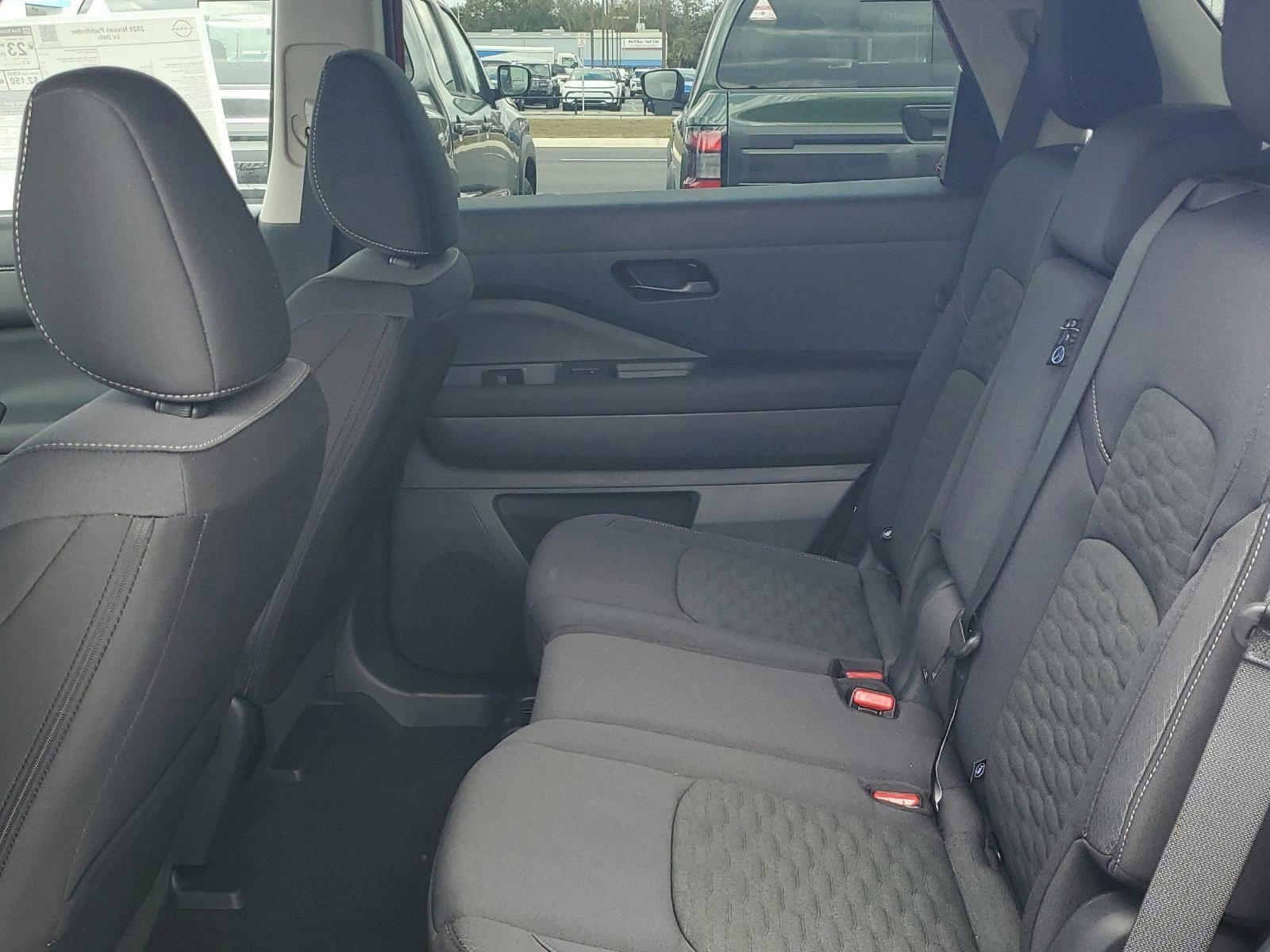 2026 Nissan Pathfinder SV 2WD