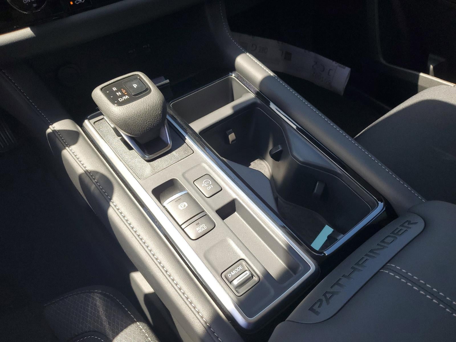 2026 Nissan Pathfinder SV 2WD