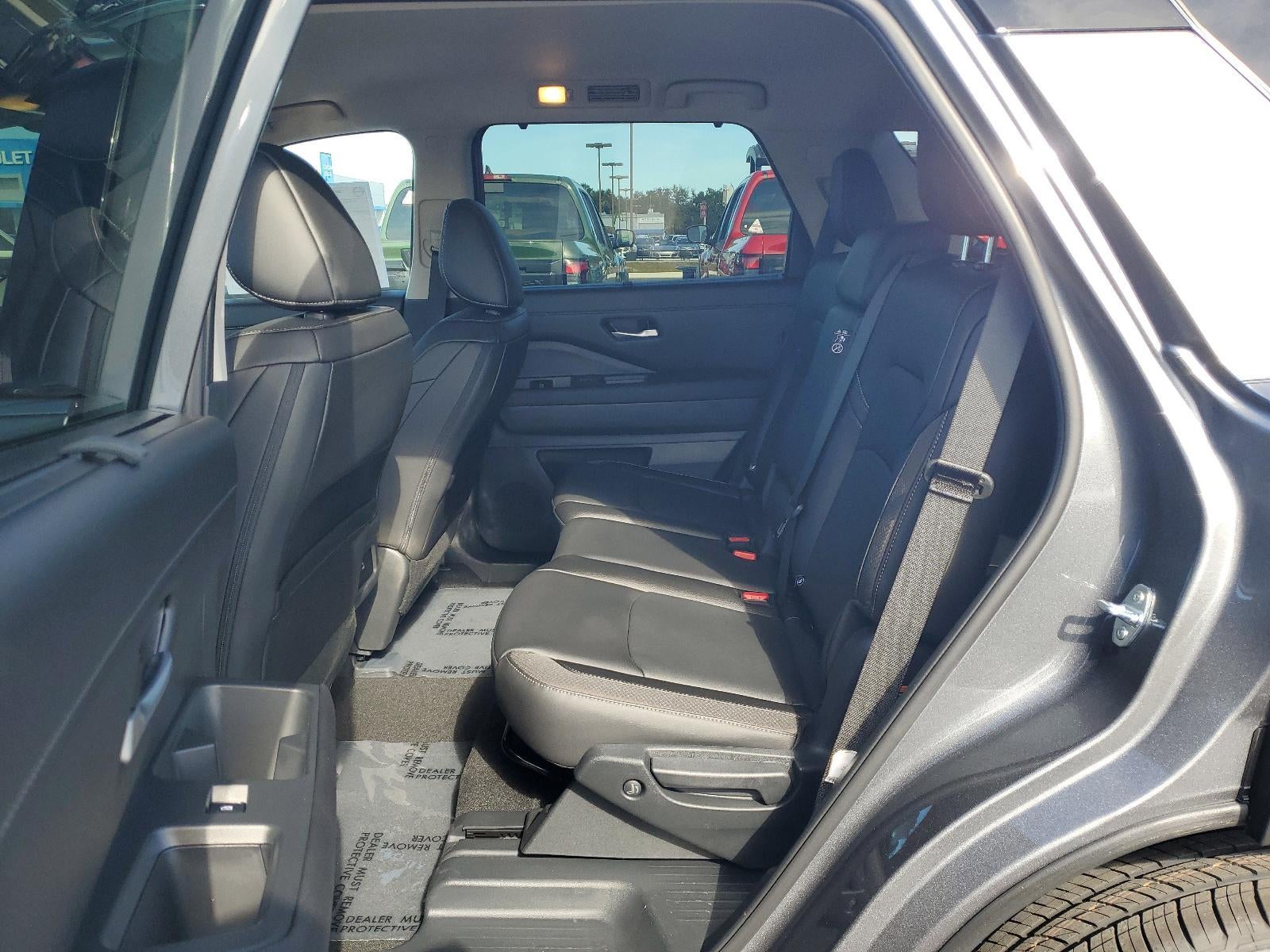 2025 Nissan Pathfinder SL 2WD