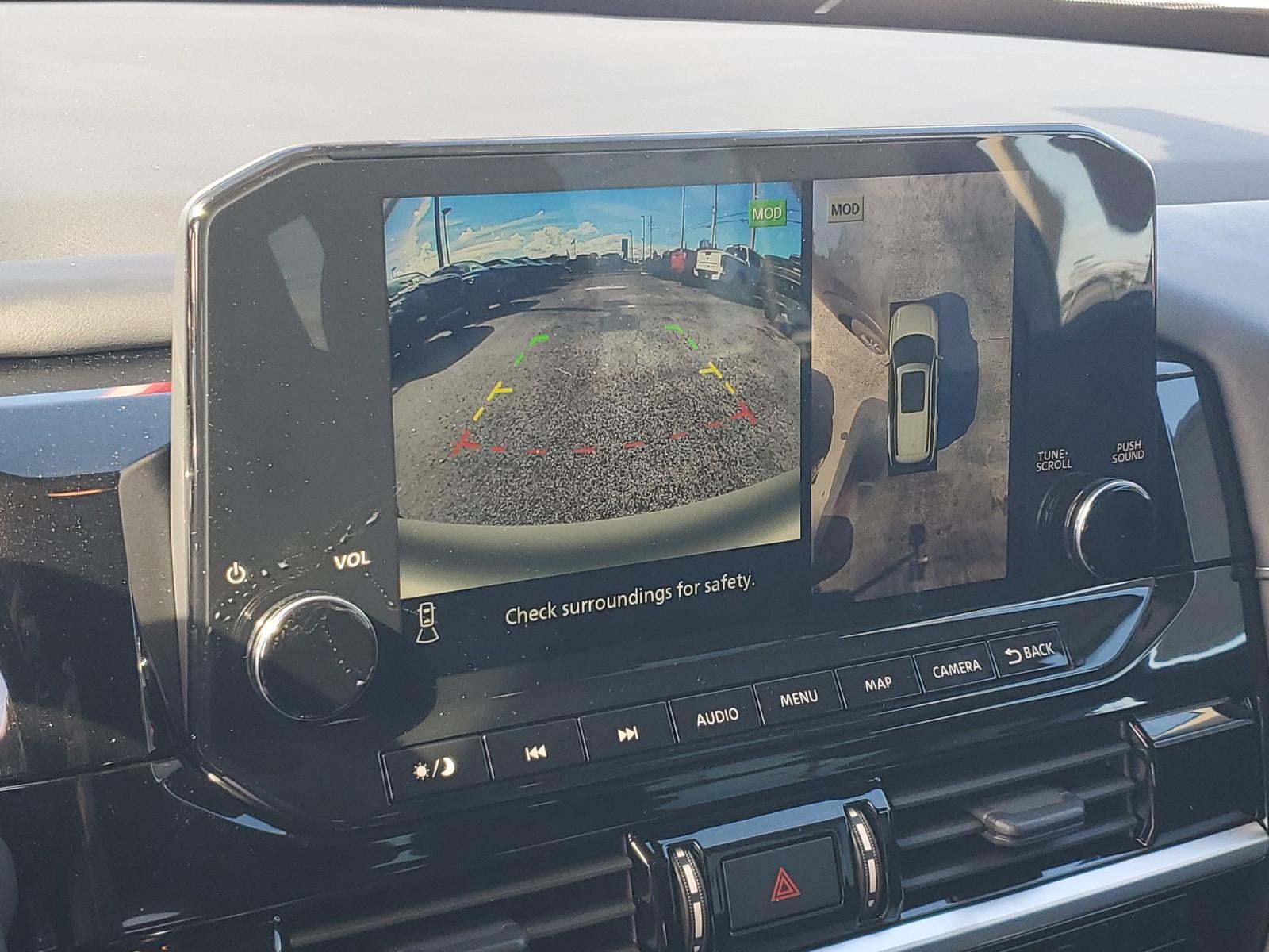 2025 Nissan Pathfinder SL 2WD