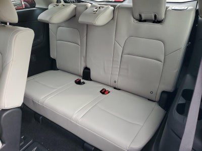 2025 Nissan Pathfinder SL 2WD