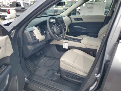 2025 Nissan Pathfinder SL 2WD