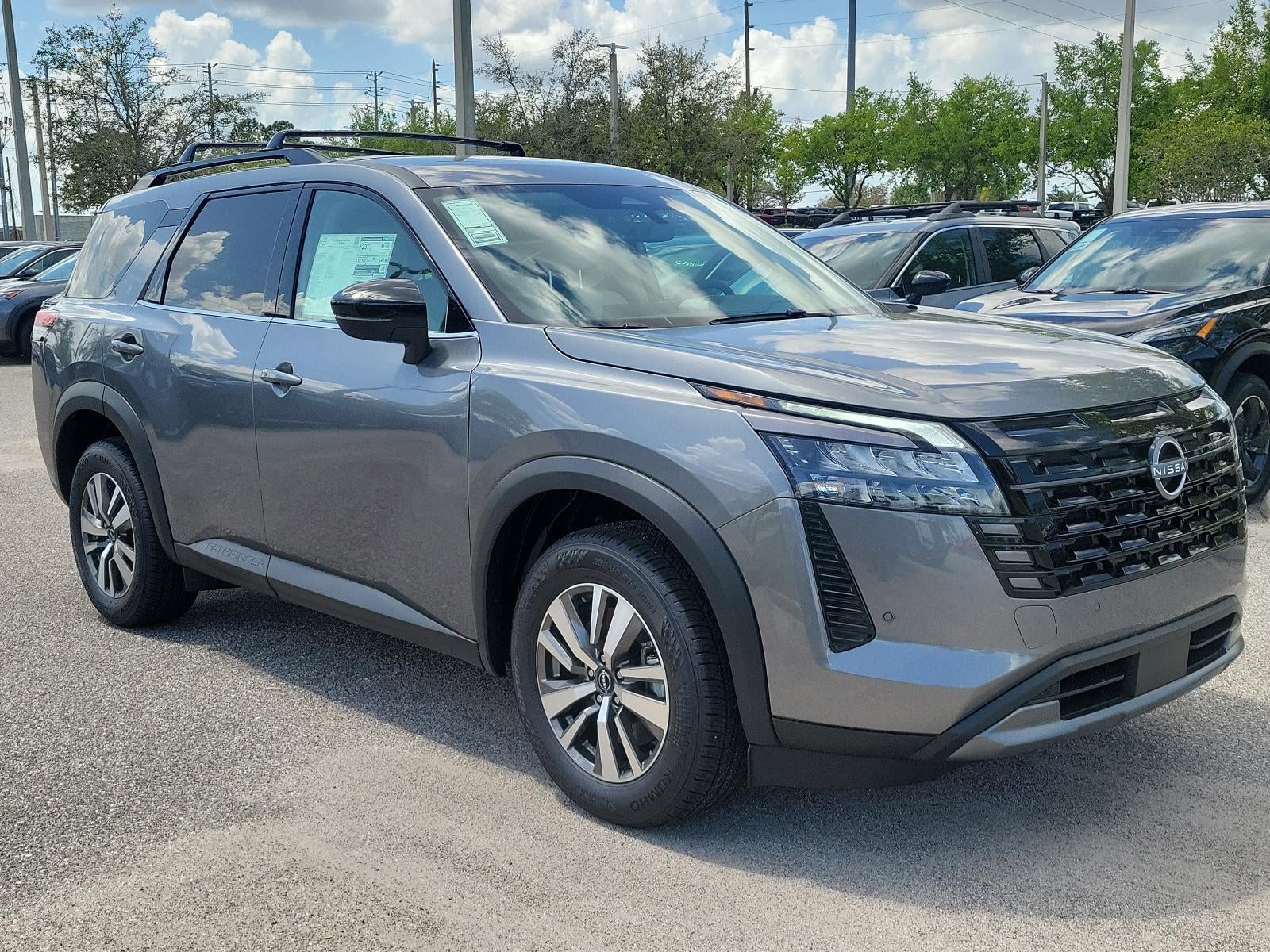 2026 Nissan Pathfinder SL 4WD