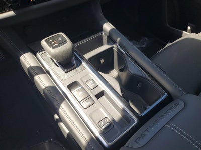 2026 Nissan Pathfinder SL 2WD