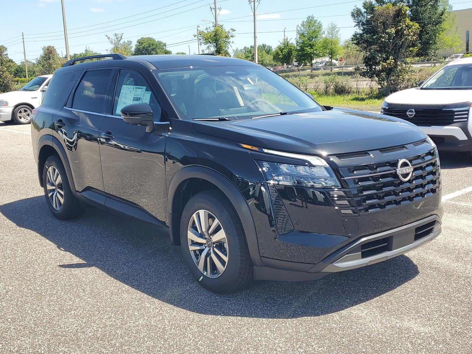 2026 Nissan Pathfinder SL 2WD