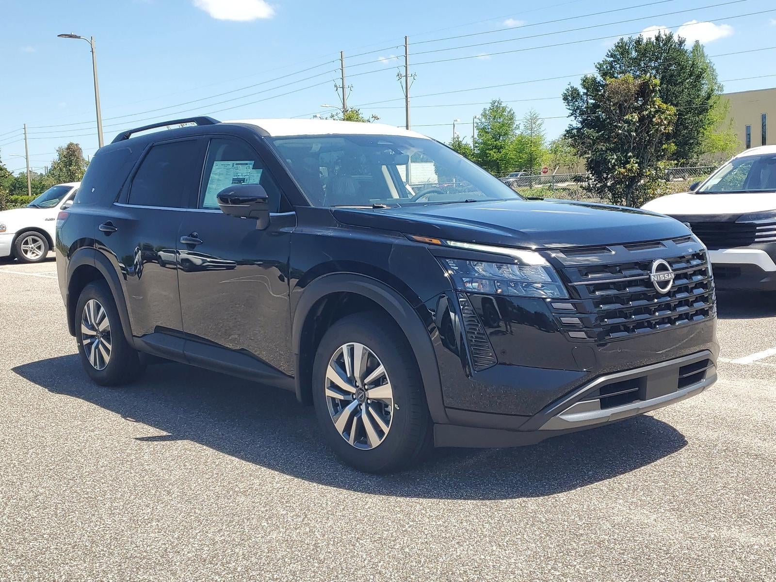 2026 Nissan Pathfinder SL 2WD