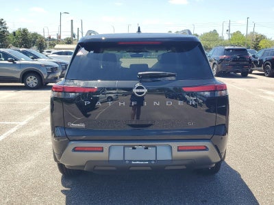 2026 Nissan Pathfinder SL 2WD