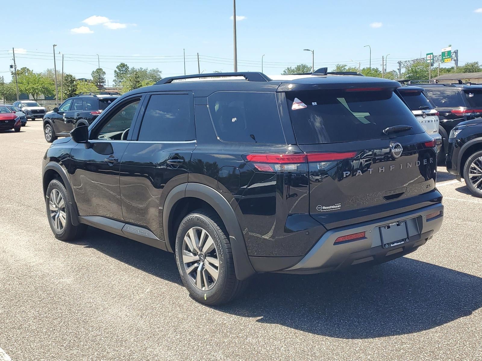 2026 Nissan Pathfinder SL 2WD