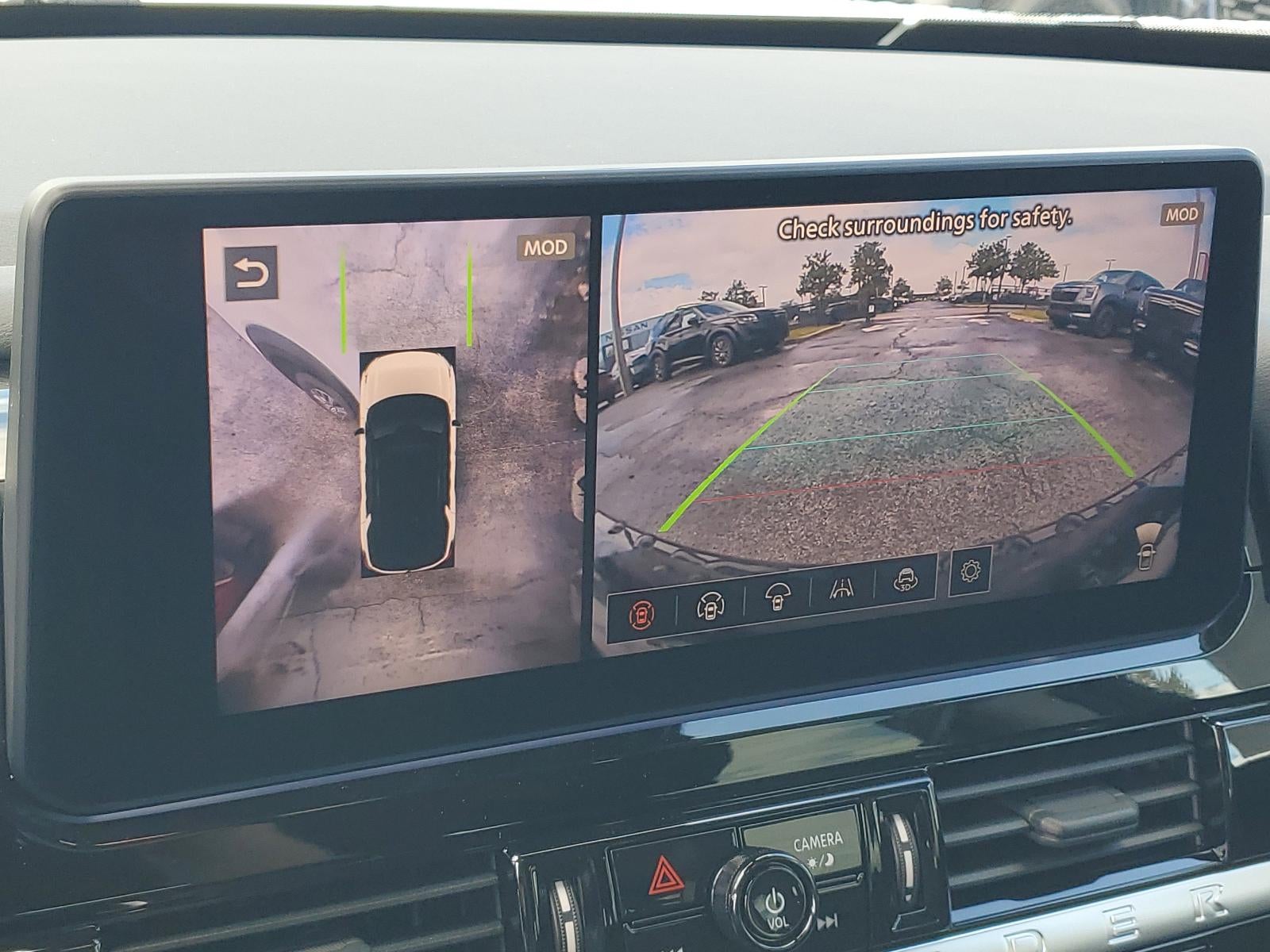 2026 Nissan Pathfinder SL 2WD