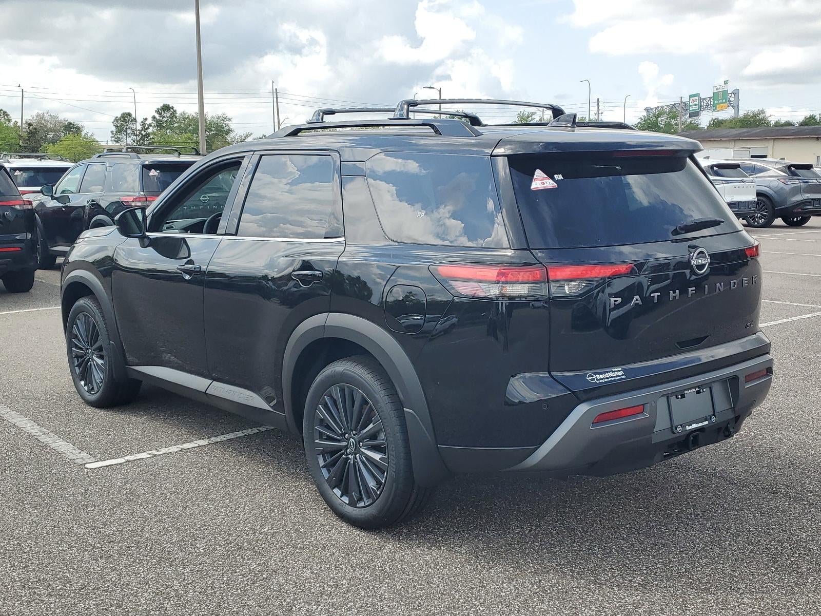 2026 Nissan Pathfinder SL 2WD