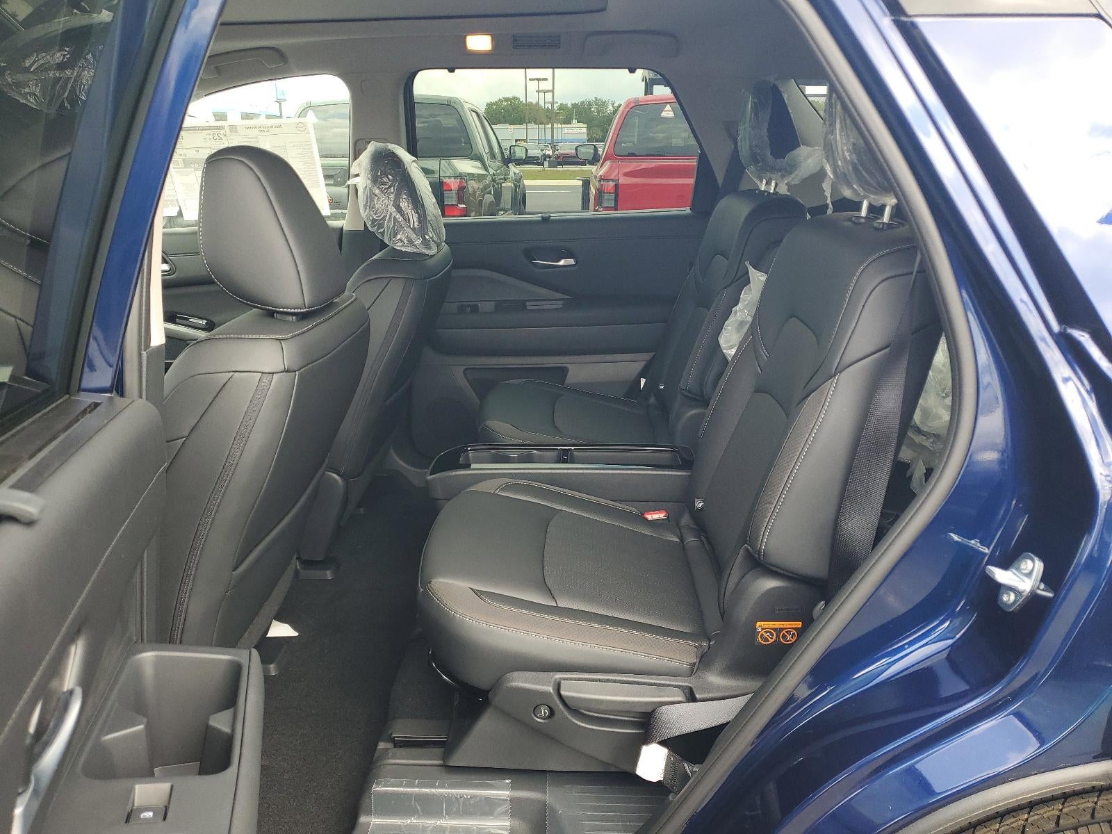 2026 Nissan Pathfinder SL 2WD