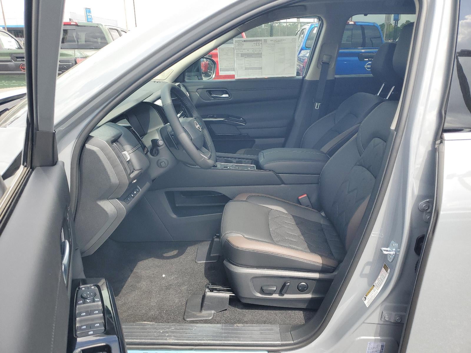 2026 Nissan Pathfinder Platinum 2WD