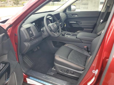 2026 Nissan Pathfinder Platinum 2WD