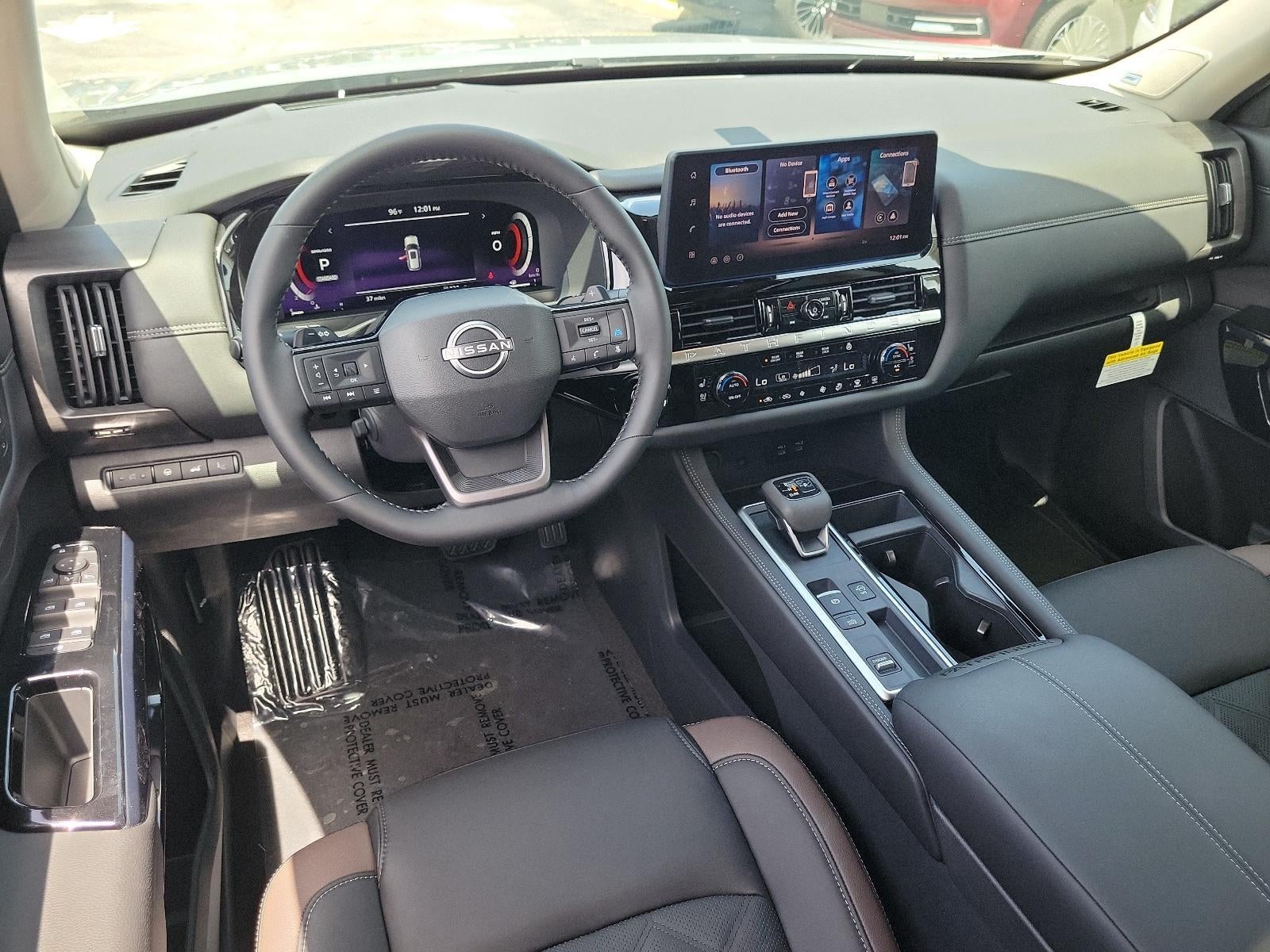 2026 Nissan Pathfinder Platinum 2WD