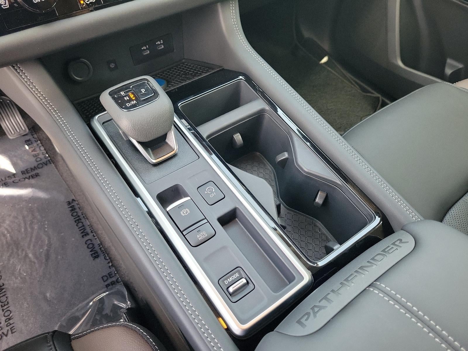2026 Nissan Pathfinder Platinum 2WD