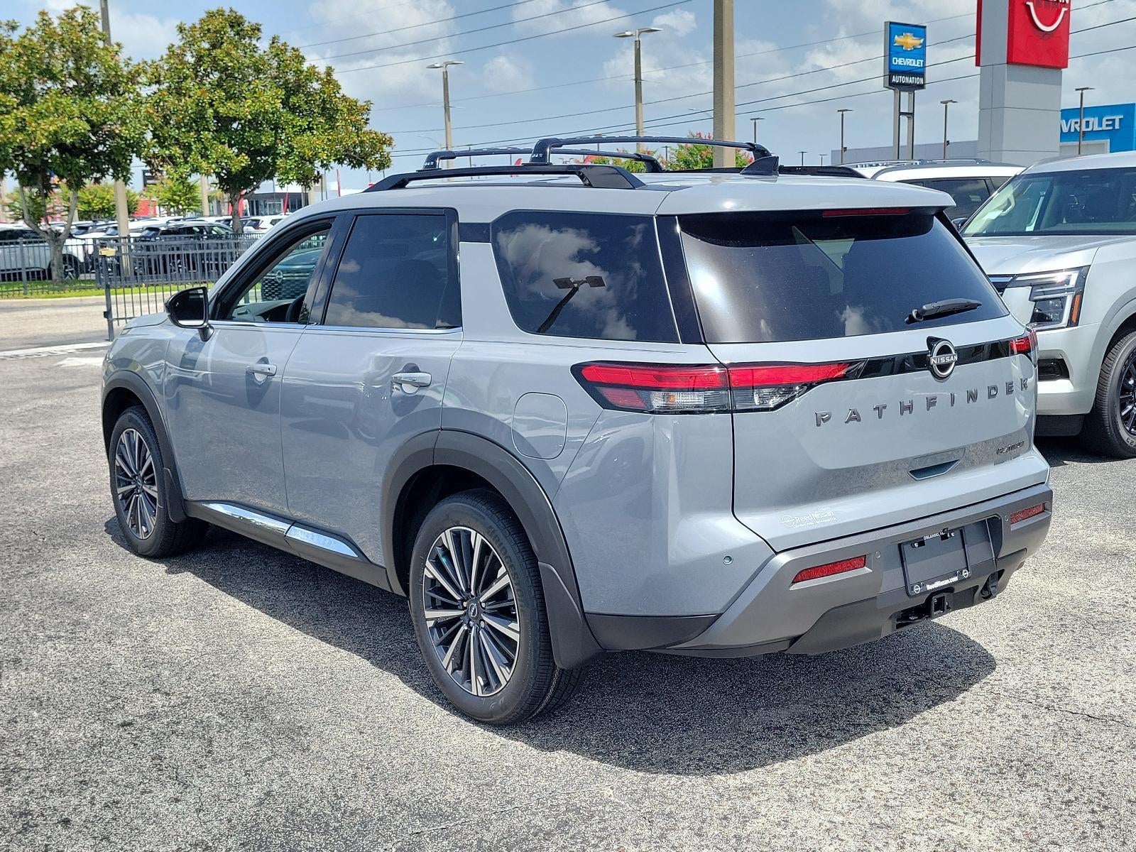 2026 Nissan Pathfinder Platinum 2WD