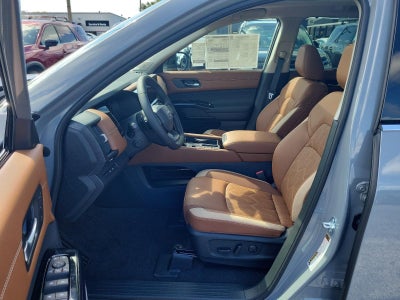 2026 Nissan Pathfinder Platinum 2WD