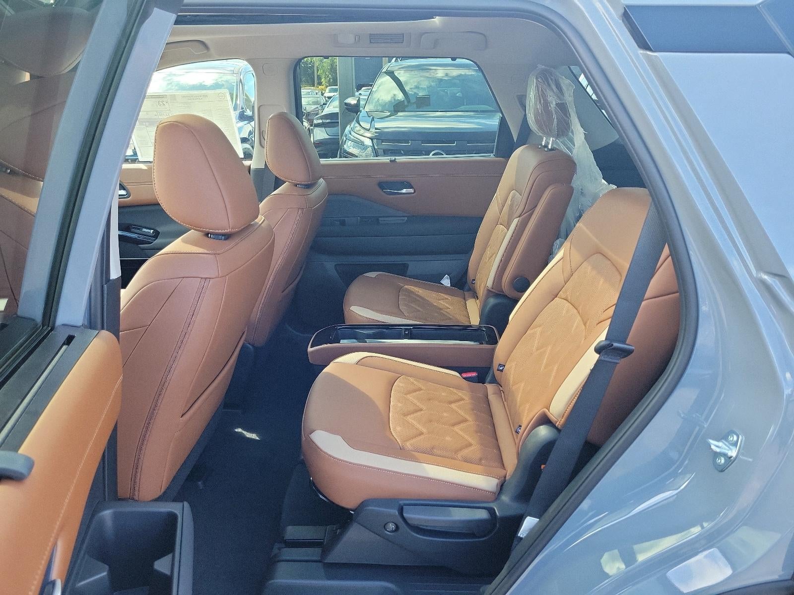 2026 Nissan Pathfinder Platinum 2WD
