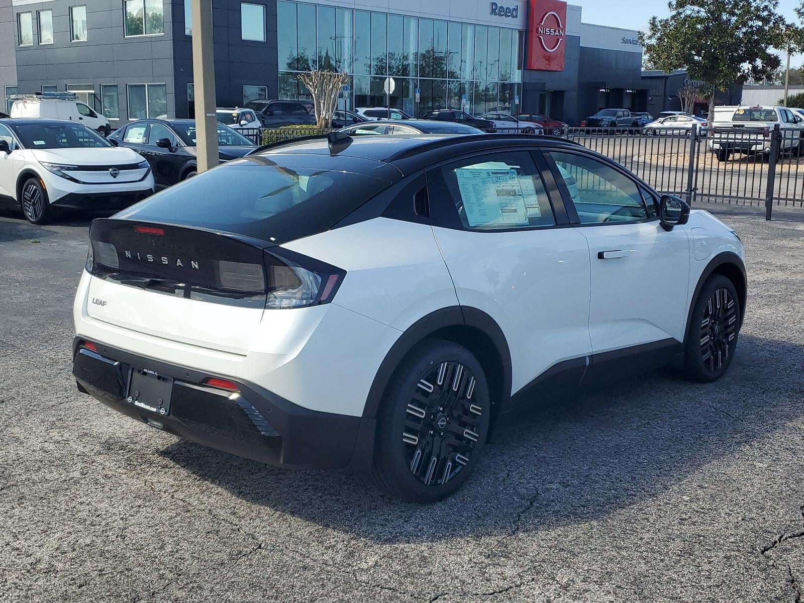 2026 Nissan LEAF PLATINUM+ FWD