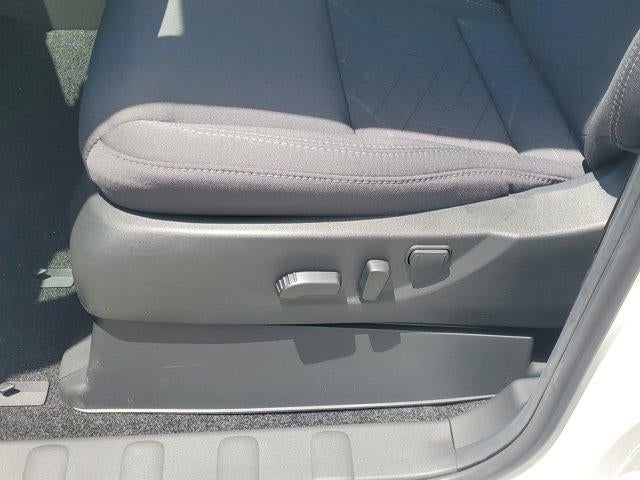 2025 Nissan Frontier Crew Cab 4x2 SV