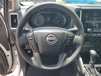 2025 Nissan Frontier Crew Cab 4x2 SV
