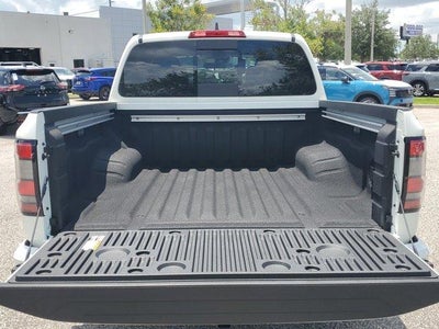 2025 Nissan Frontier Crew Cab 4x2 SV