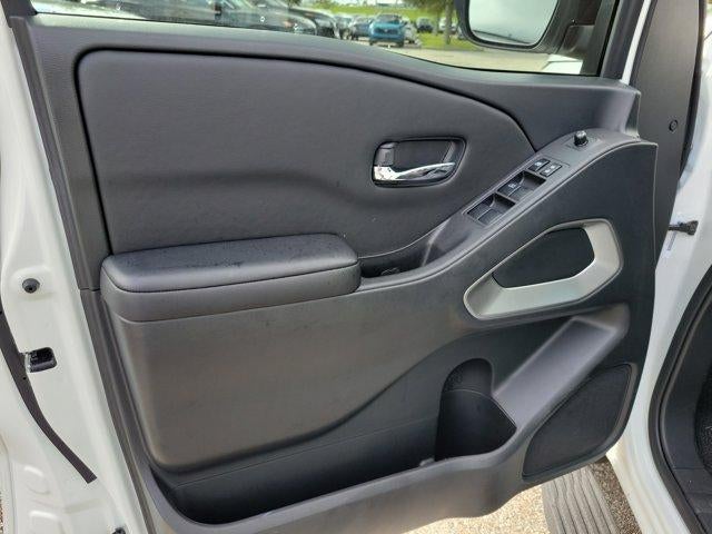 2025 Nissan Frontier Crew Cab 4x2 SV