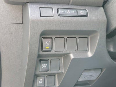 2025 Nissan Frontier Crew Cab 4x2 SV