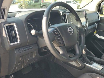 2025 Nissan Frontier Crew Cab 4x2 SV