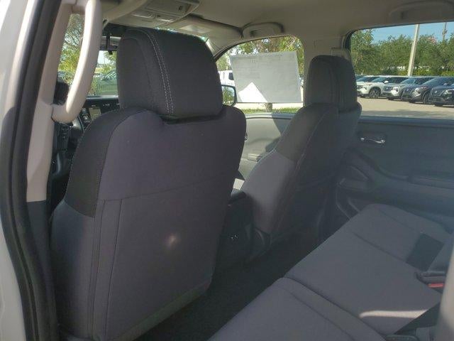 2025 Nissan Frontier Crew Cab 4x2 SV