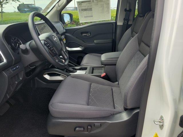 2026 Nissan Frontier Crew Cab 4x2 SV