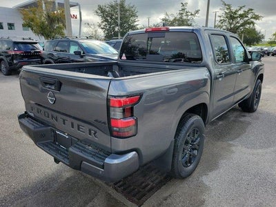 2026 Nissan Frontier Crew Cab 4x4 SV