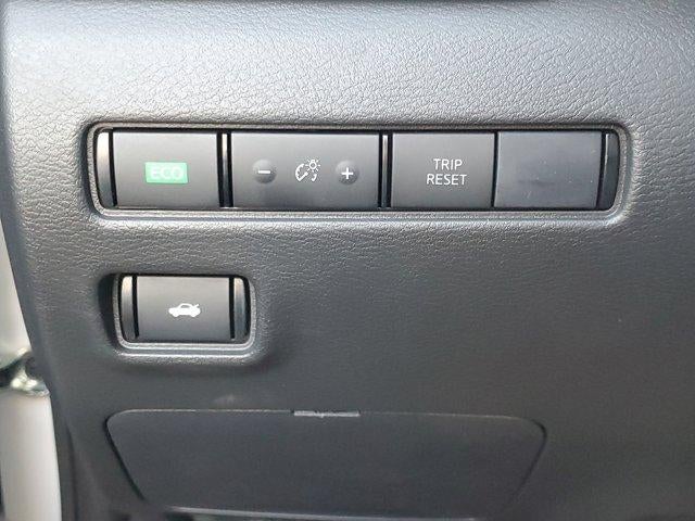 2025 Nissan Sentra SV CVT