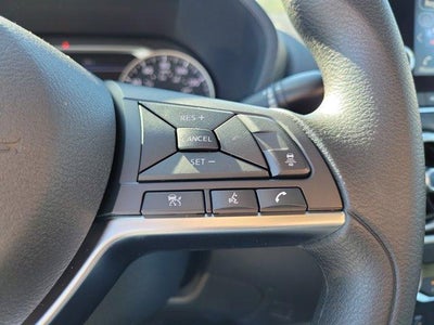 2025 Nissan Sentra SV CVT