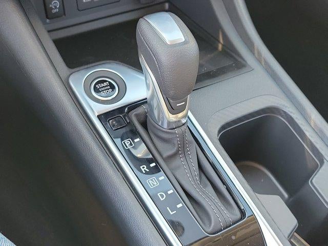 2025 Nissan Sentra SV CVT