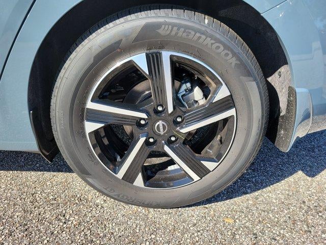 2025 Nissan Sentra SV CVT