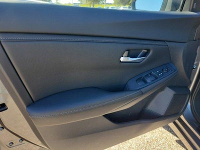 2025 Nissan Sentra SV CVT