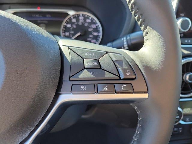 2025 Nissan Sentra SV CVT